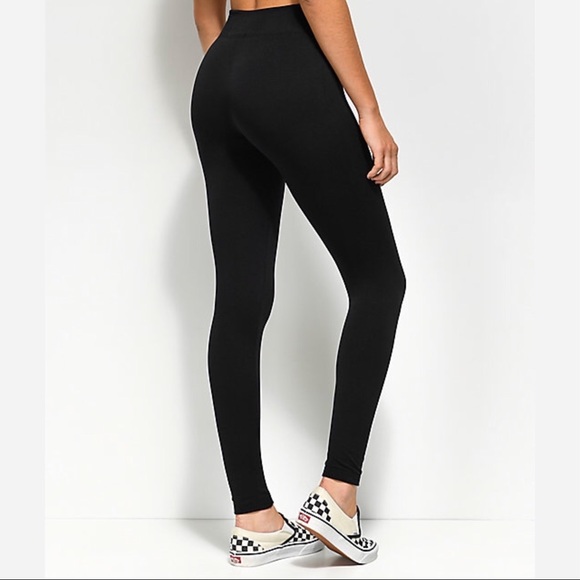 Seamless Fleece Lined Black Leggings - Picture 2 of 2